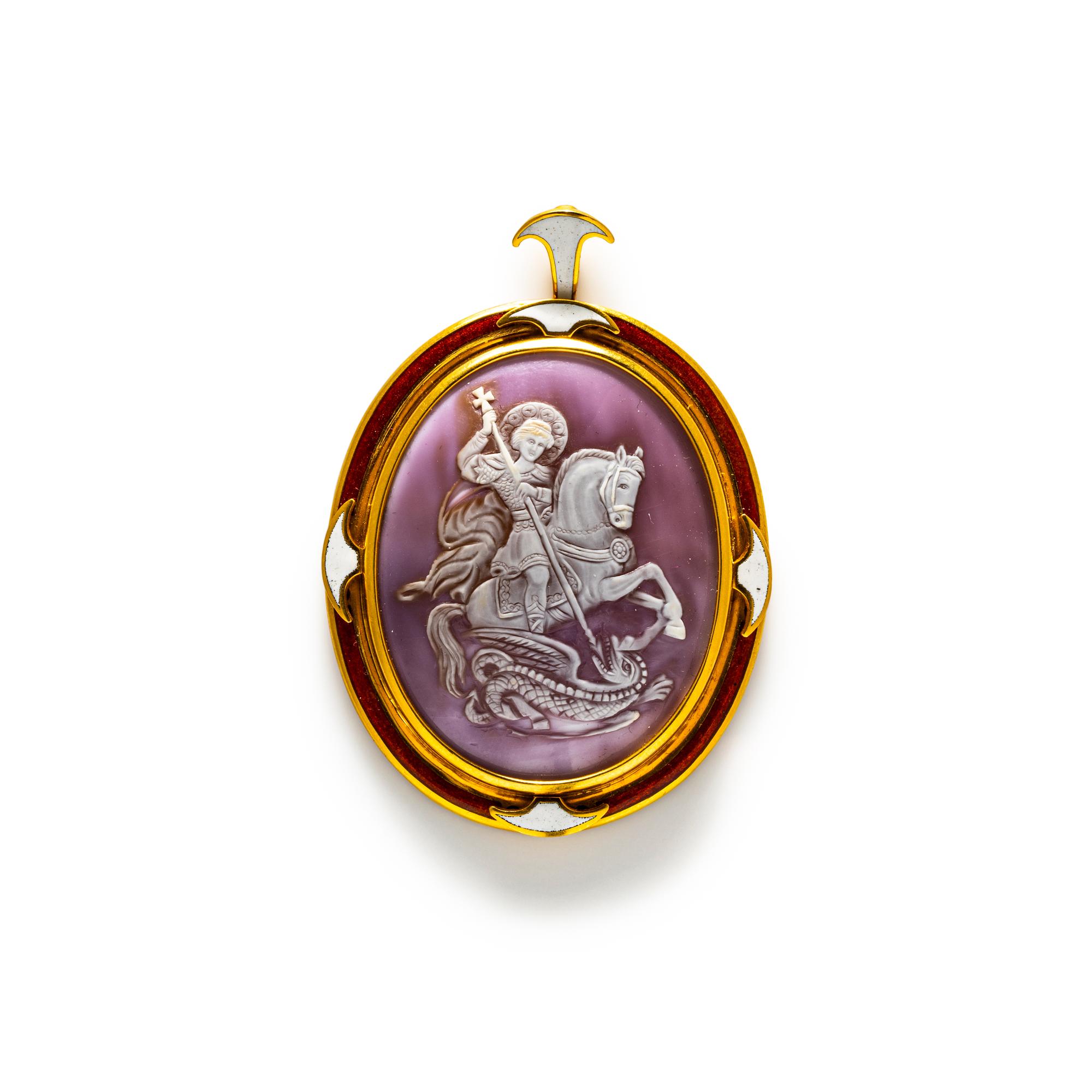 A Neoclassical Gold and Shell Cameo Pendant with Saint George Slaying the Dragon