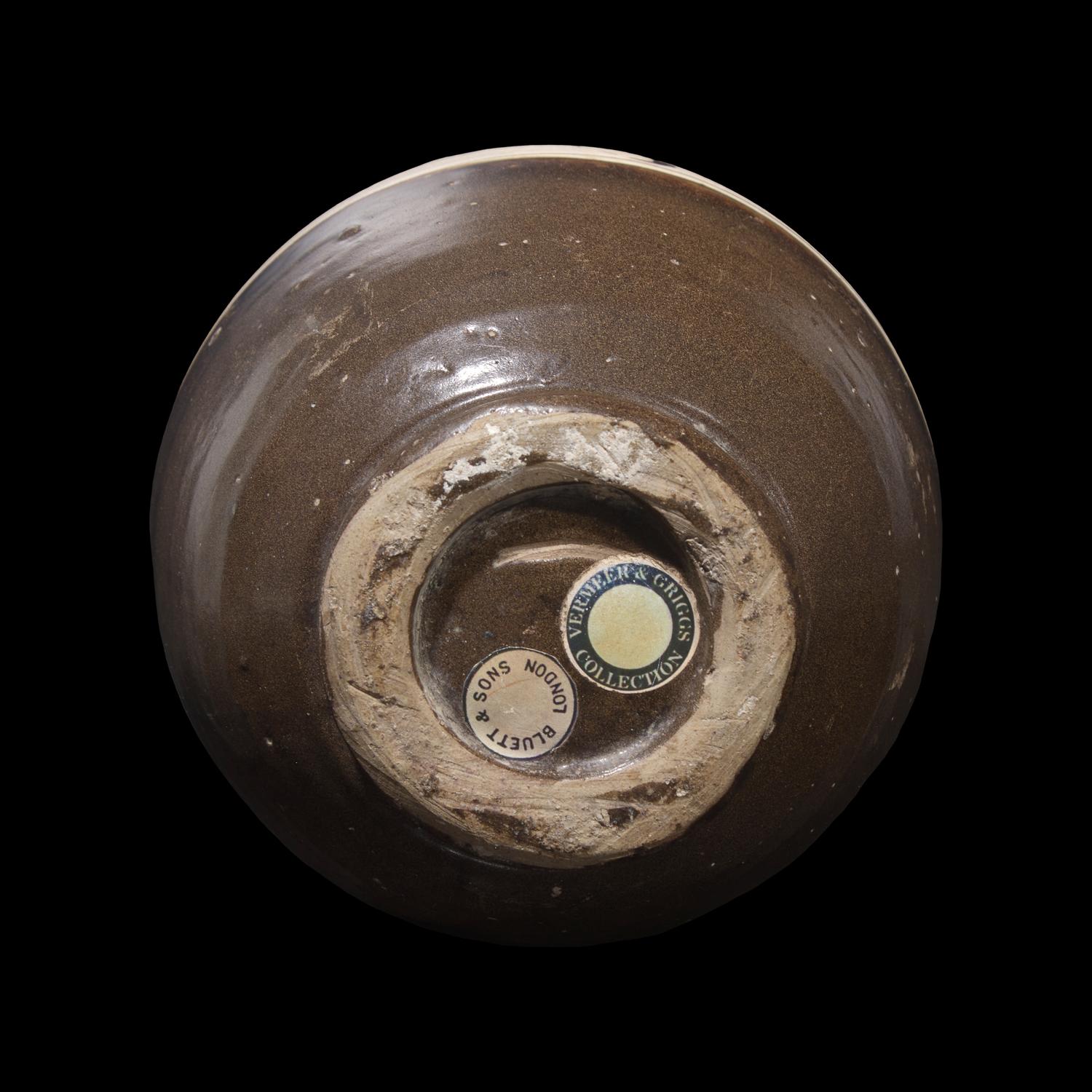 A Chinese Cizhou Stoneware Ovoid Jar, Yuan-Ming Dynasty 元-明 磁州窯花卉紋四系罐