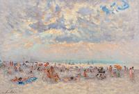Sur la plage en août, l'après-midi