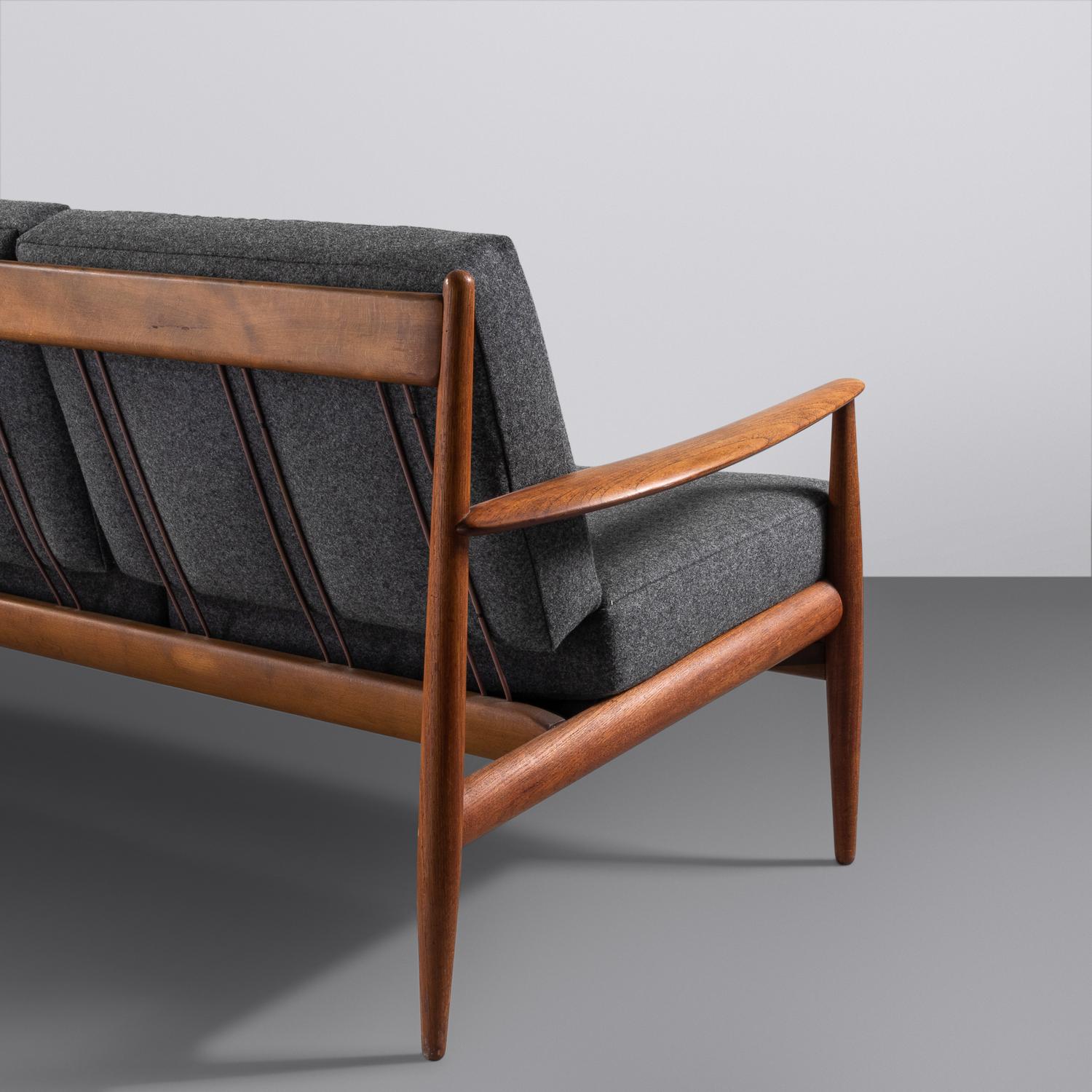 Sofa, c. 1960 France & Daverkosen, Denmark