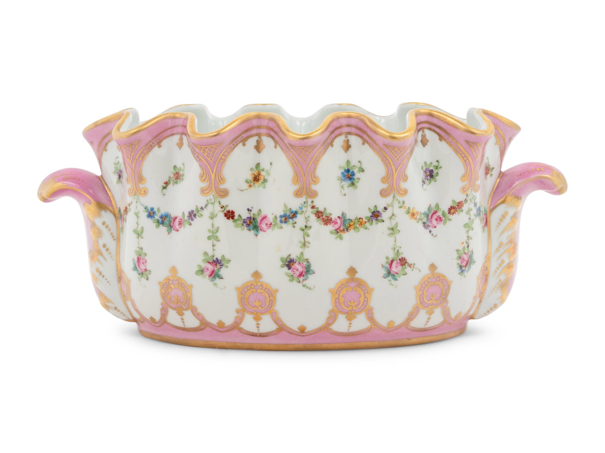 A Porcelaine de Paris Verrière or Jardinière