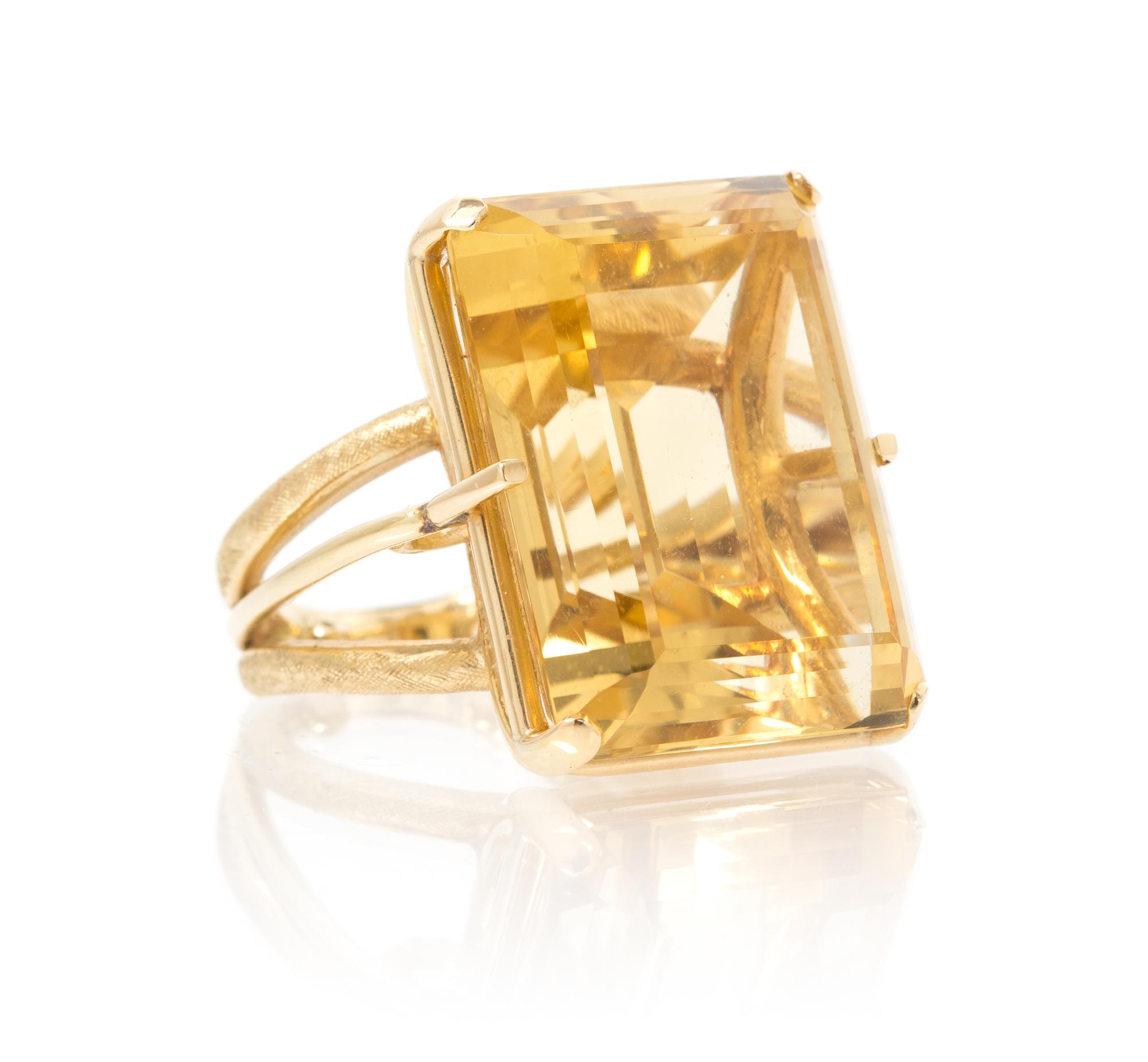 A Yellow Gold and Citrine Ring, 13.70 dwts.
