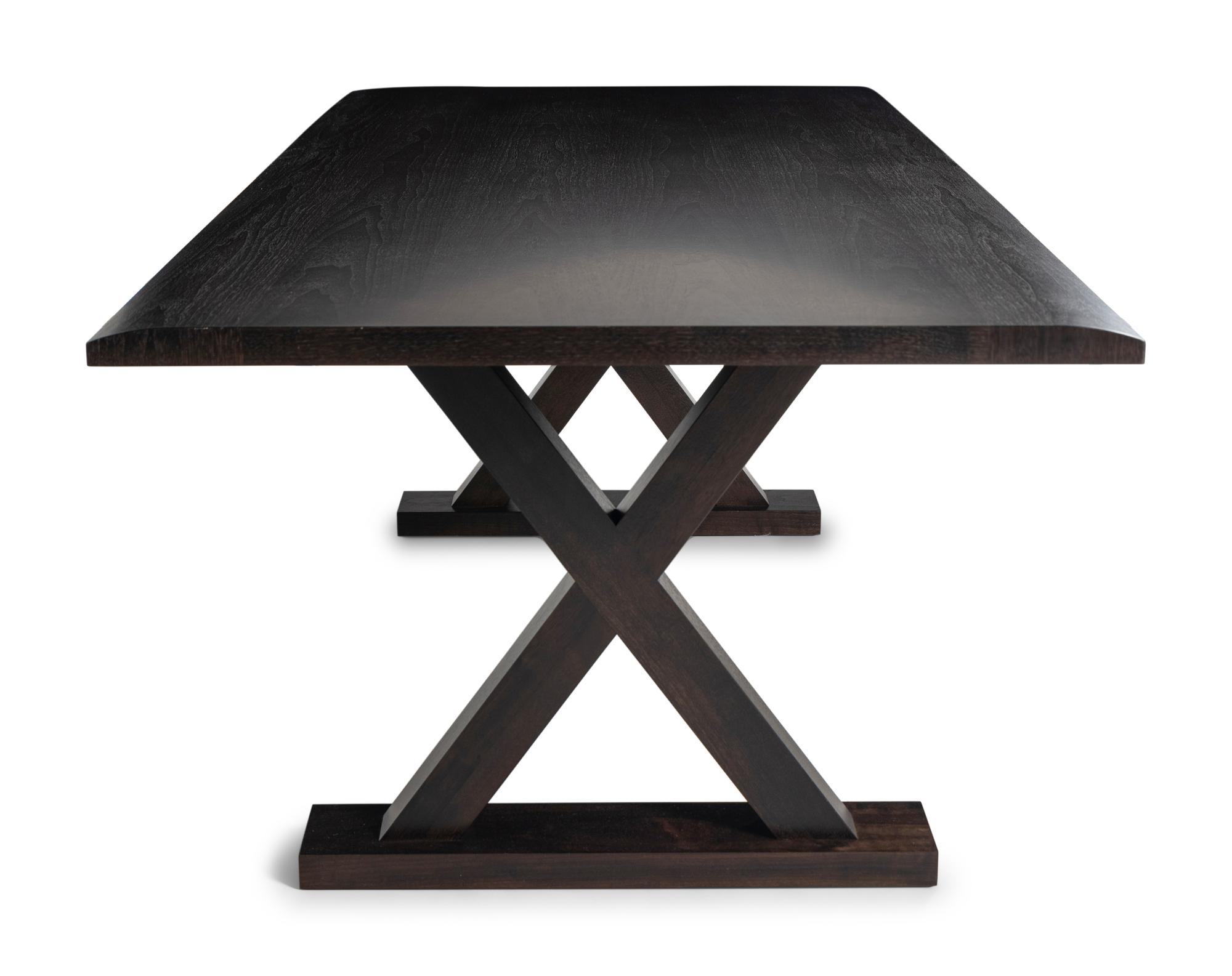 Standard Courrier Table