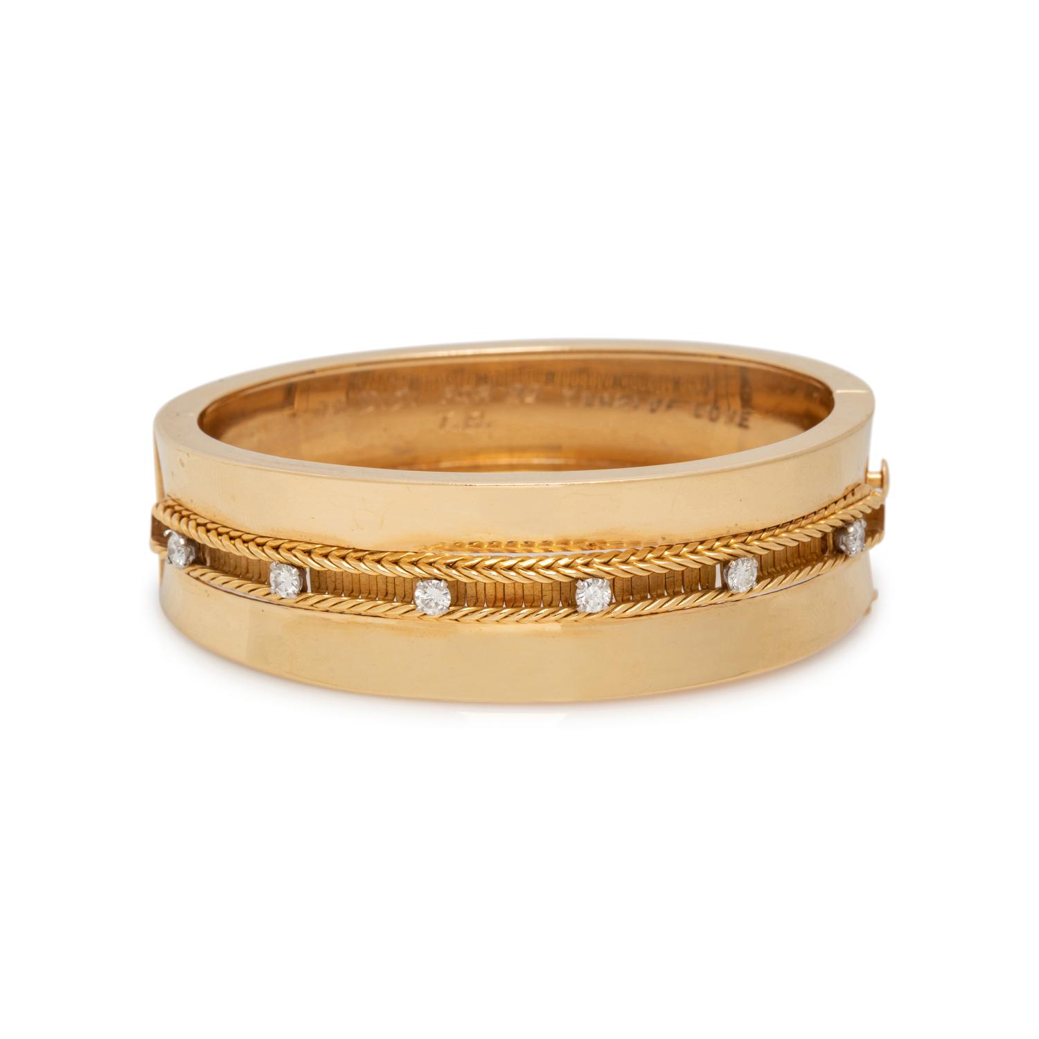 YELLOW GOLD AND DIAMOND BANGLE BRACELET