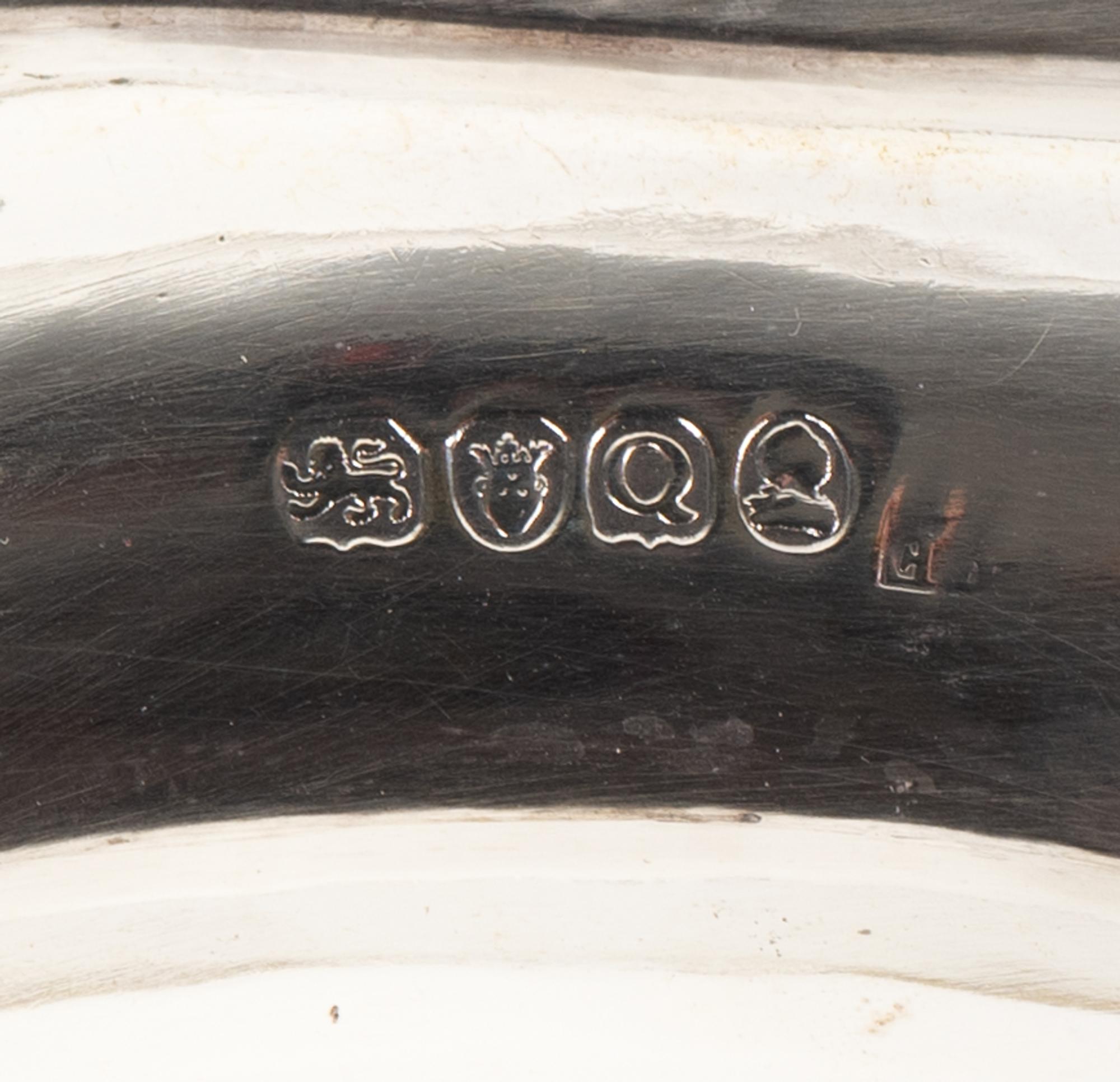 Eleven English Silver Georgian Style Dinner Plates — WALTER WALKER & BROWNFIELD TOLHURST, LONDON, 1900