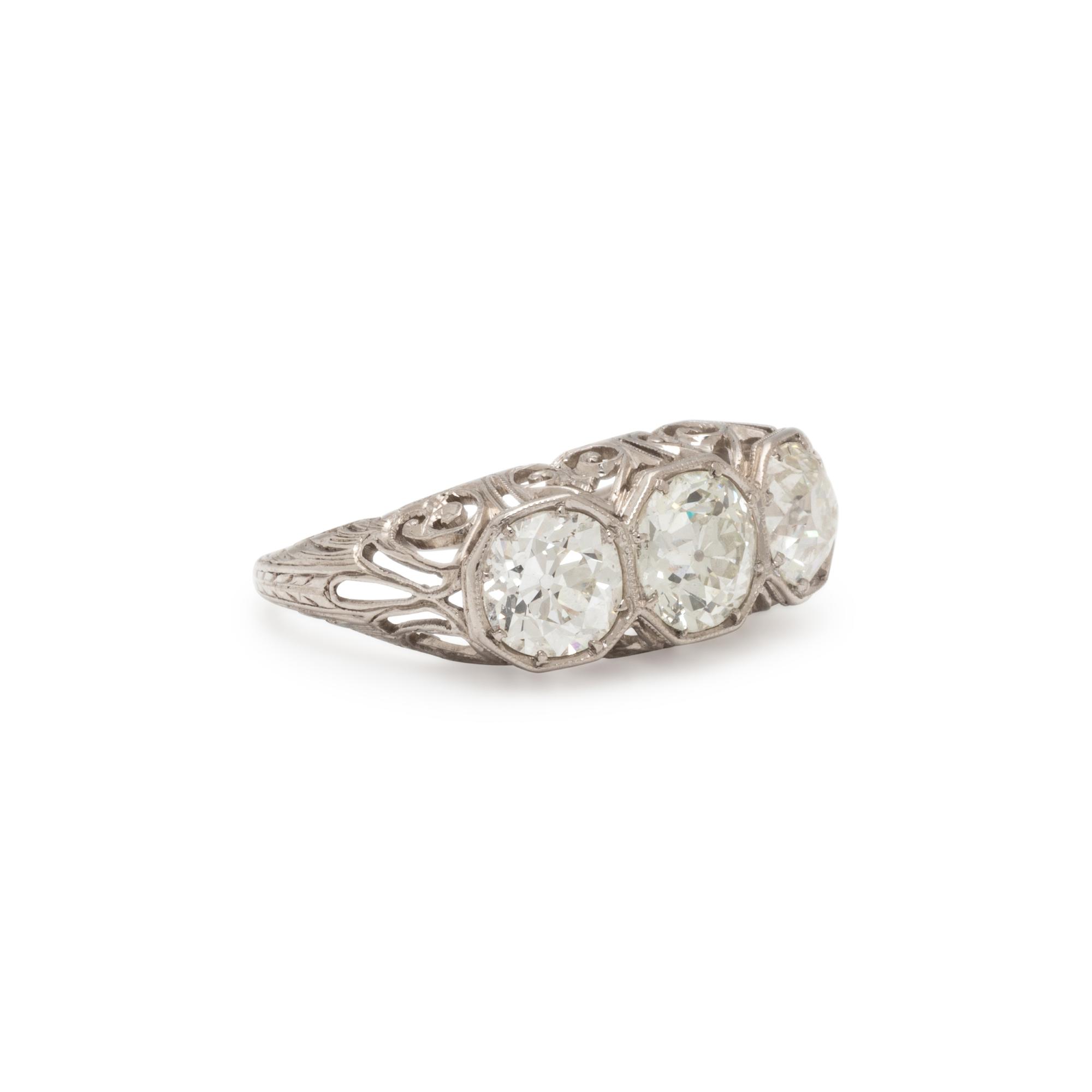 THREE STONE DIAMOND RING