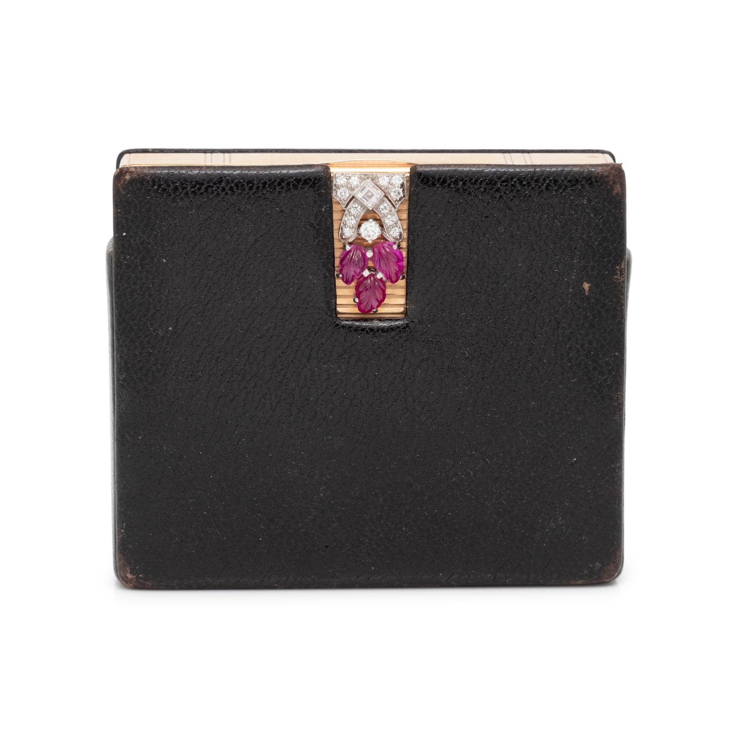RETRO, YELLOW GOLD, RUBY AND DIAMOND COMPACT