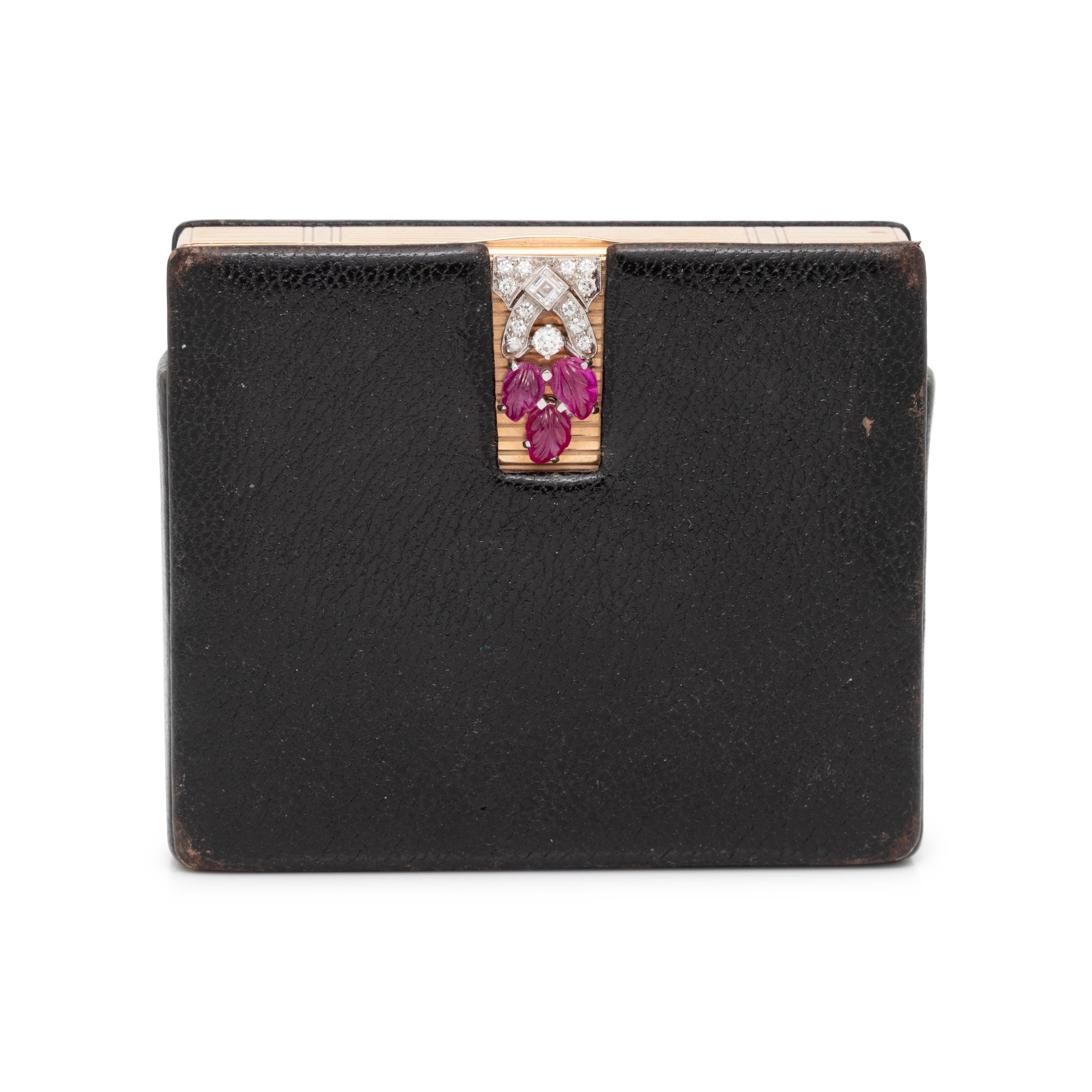RETRO, YELLOW GOLD, RUBY AND DIAMOND COMPACT