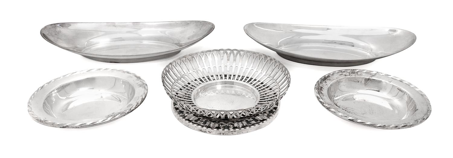 A Group of Six Silver Table Articles, Various Makers, comprising two Gorham oval trays, two Towle berry bowls, a Wallace reticulated bo