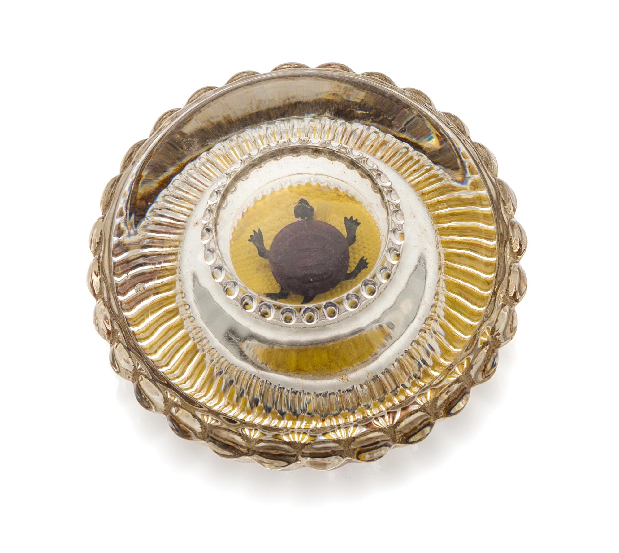 Gillinder Glass, New York, USA, an antique turtle with moving legs and head paperweight