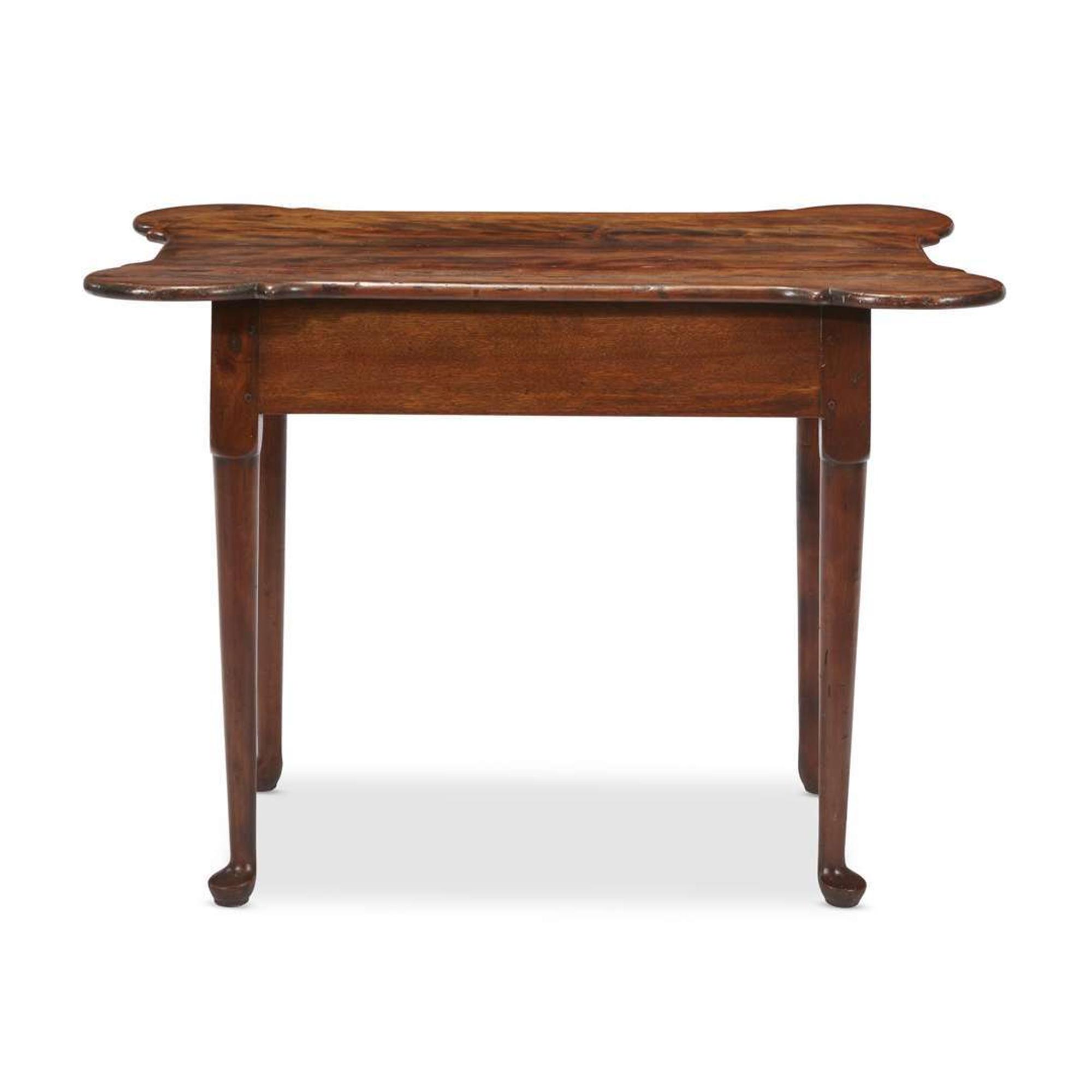 Queen Anne porringer top tavern table New England, mid-18th century