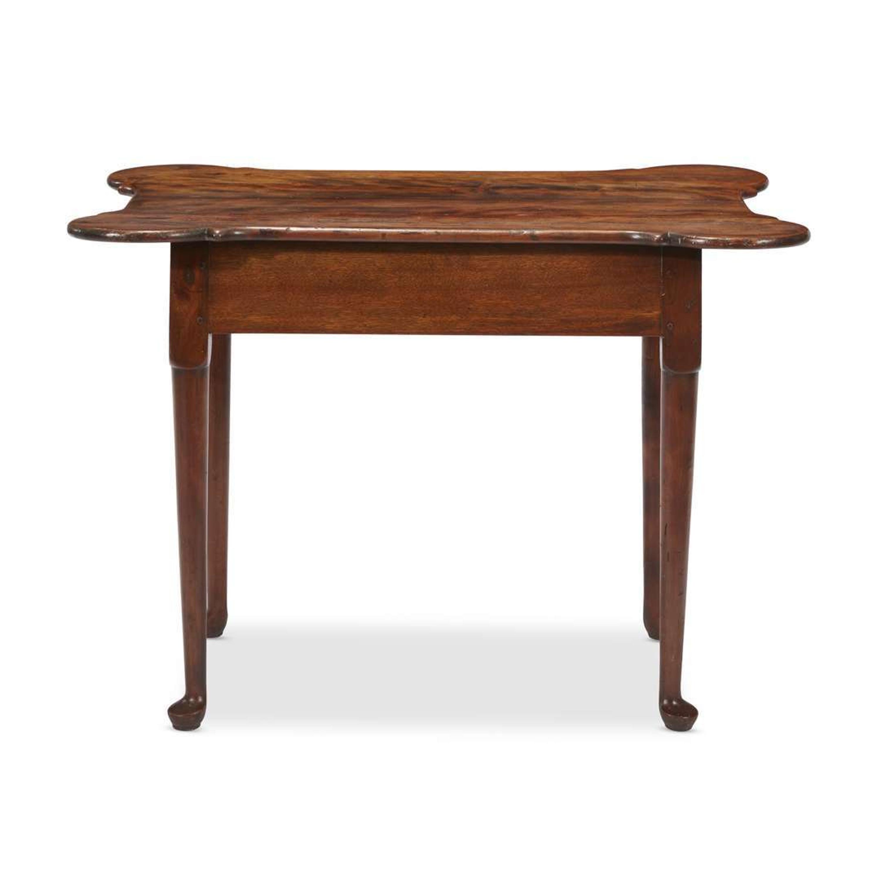 Queen Anne porringer top tavern table New England, mid-18th century