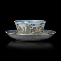 A Chinese Export Famille Rose Porcelain Tea Bowl and Saucer, ex. Garland and Morgan Collections, 18th Century 清中期 粉彩人物圖杯碟 Garland及摩根收藏