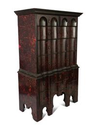 A William & Mary Style Faux Tortoise Shell Chest on Chest — EARLY 20TH CENTURY
