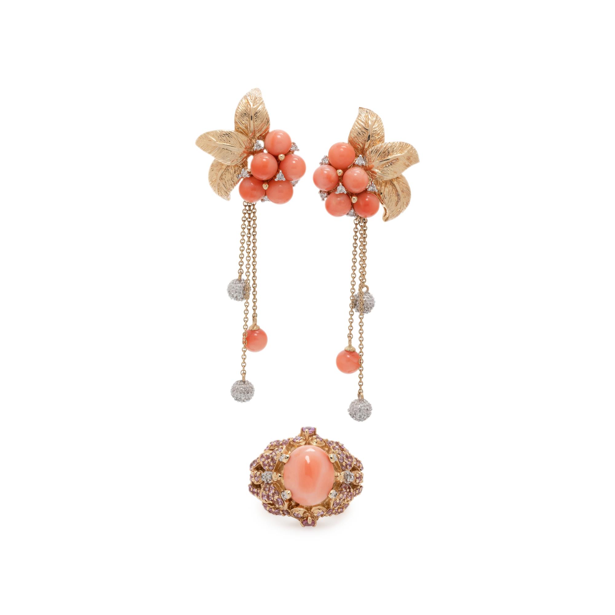 YELLOW GOLD AND CORAL JEWELRY