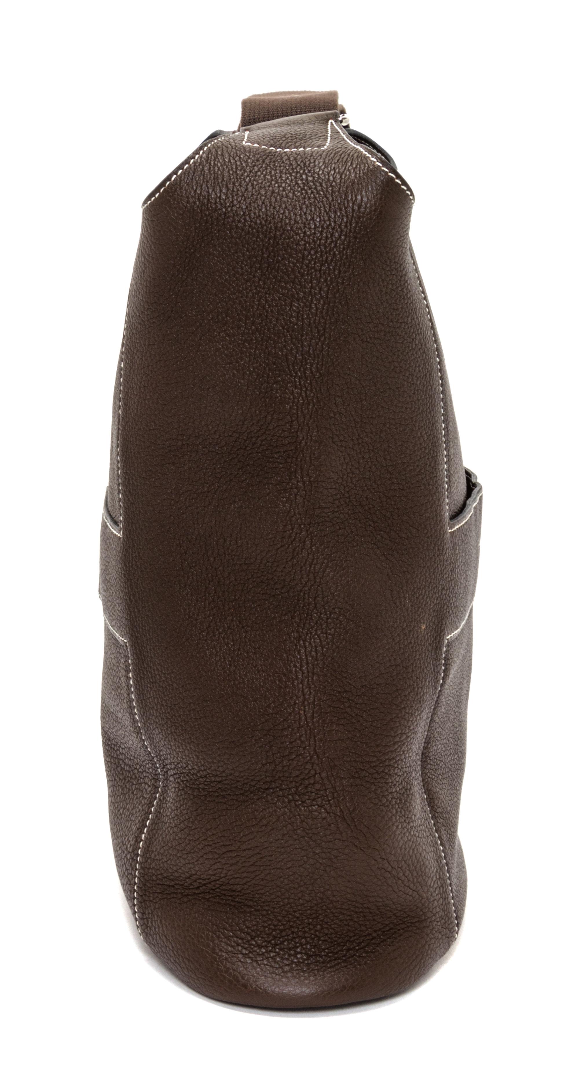 An Hermes Noisette Good News PM Handbag, 11" x 10" x 5".