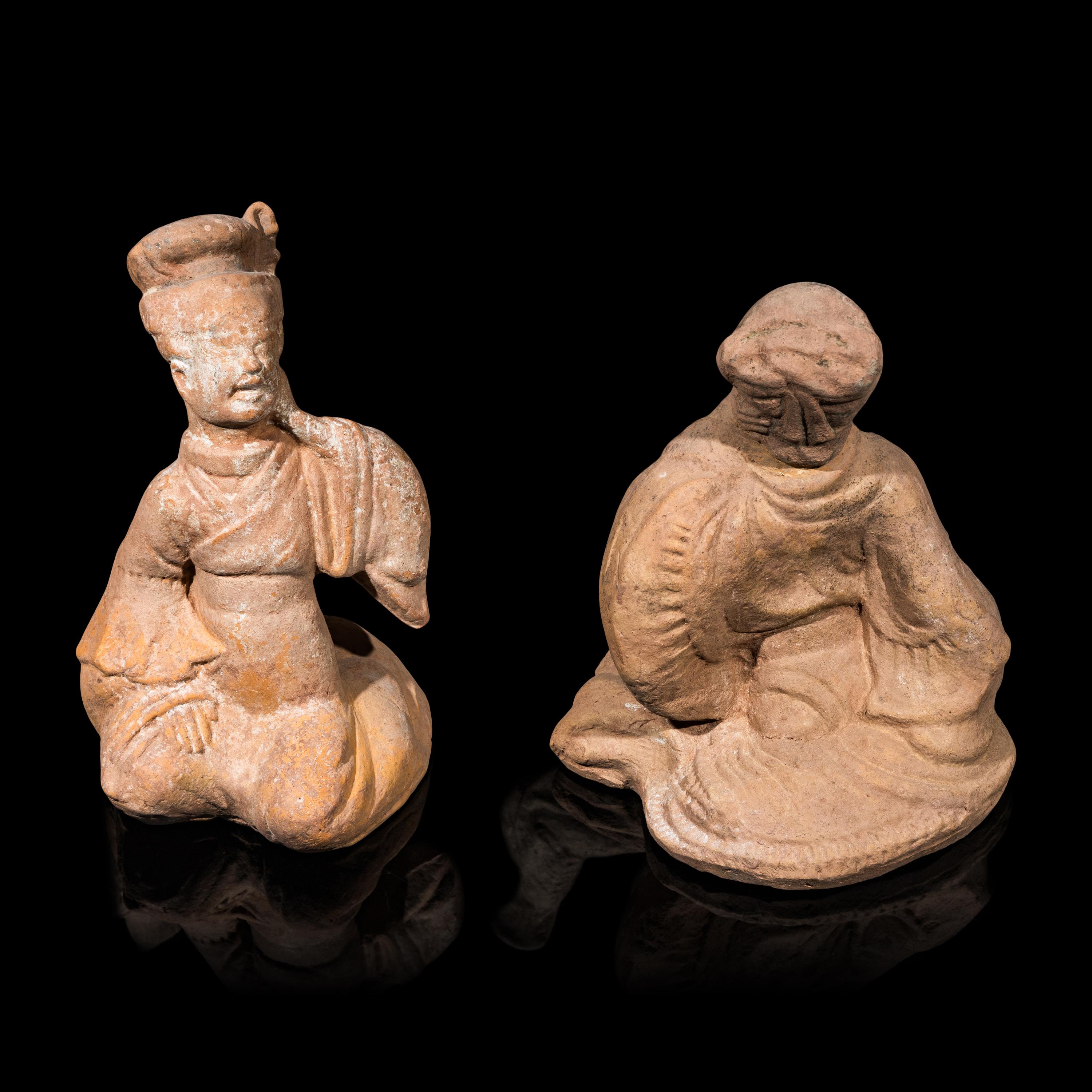 Nine Chinese Sichuan Style Pottery Figures of Musicians and Dancers, Han Dynasty — 漢 四川風格灰陶伎樂俑一組九件