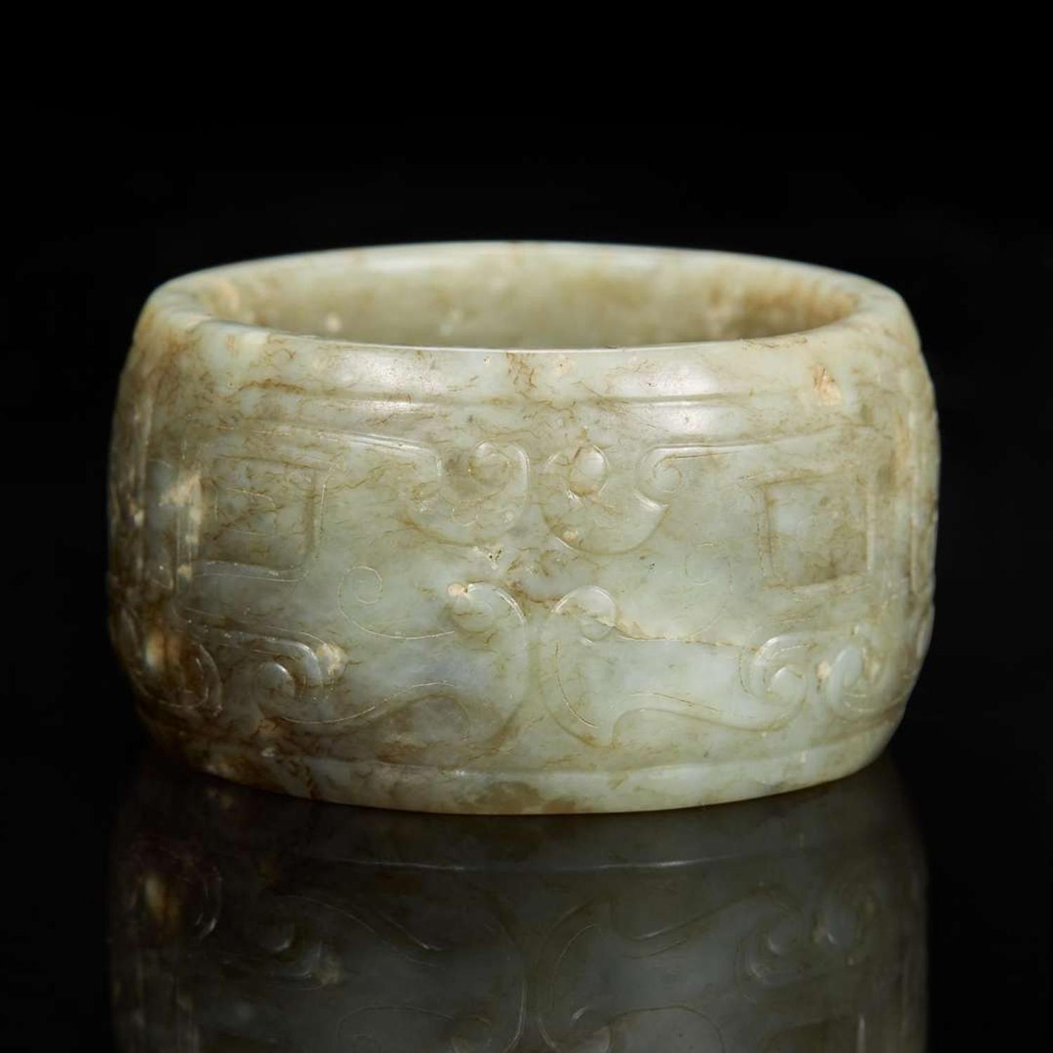 A Chinese carved mottled grey jade archaistic ceremonial object 高古風格玉環 Qing dynasty ?