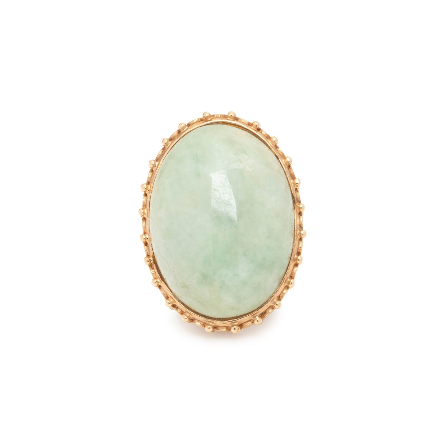 YELLOW GOLD AND JADE RING