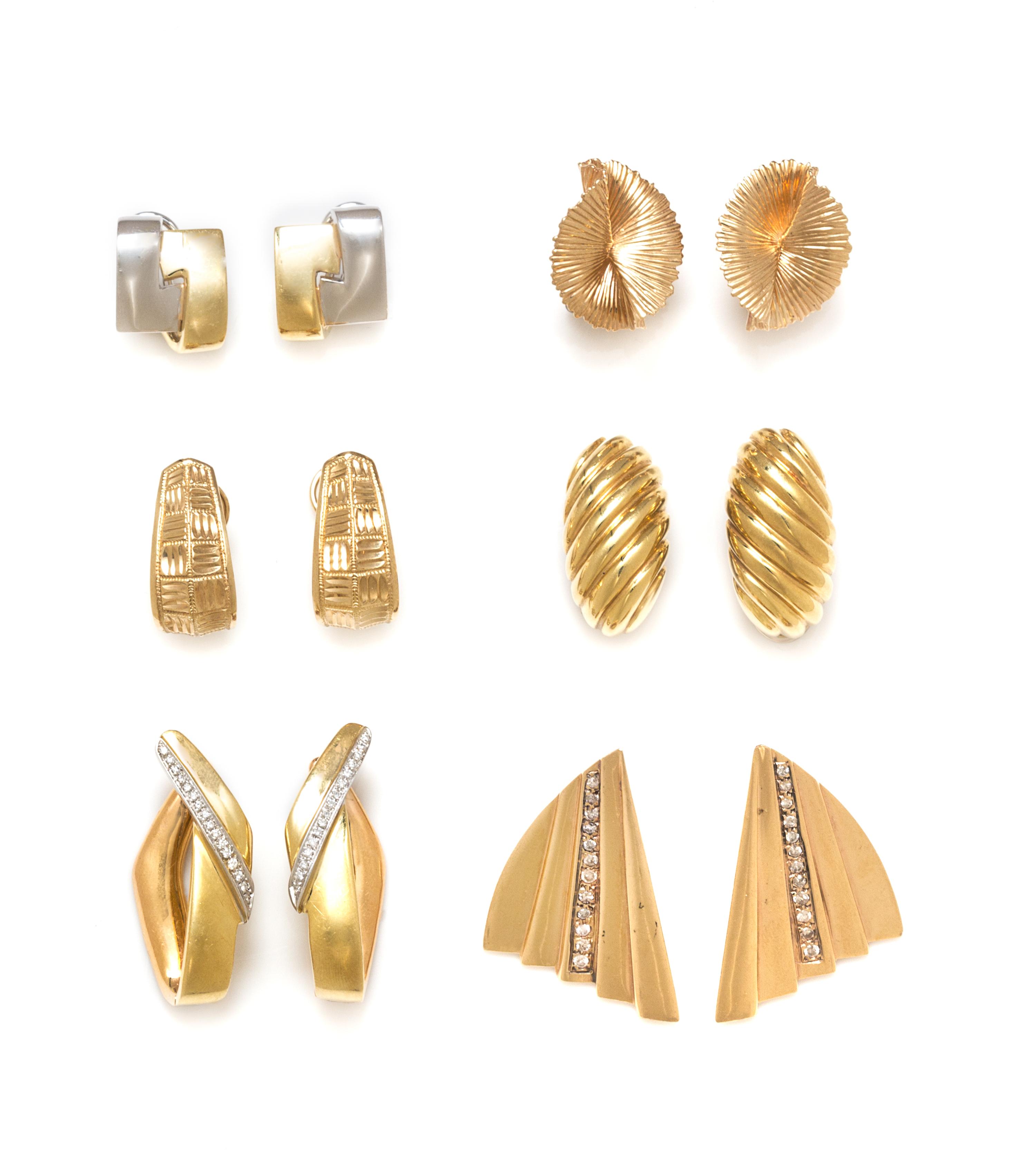 A Collection of Yellow Gold Earclips, 51.40 dwts.