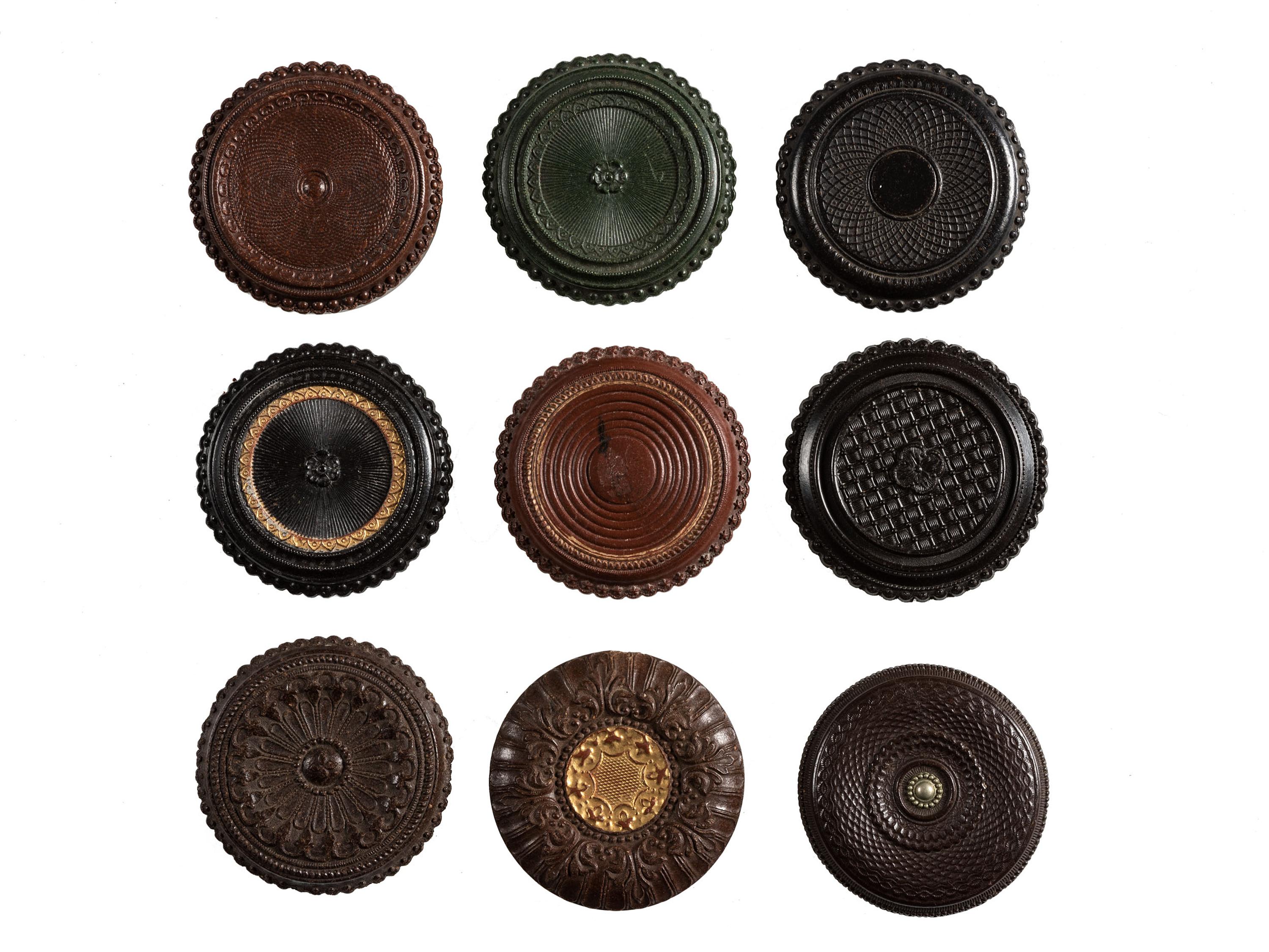 [EARLY PHOTOGRAPHY - UNION CASES]. A large collection of "oreo" cases and spare parts, including:
