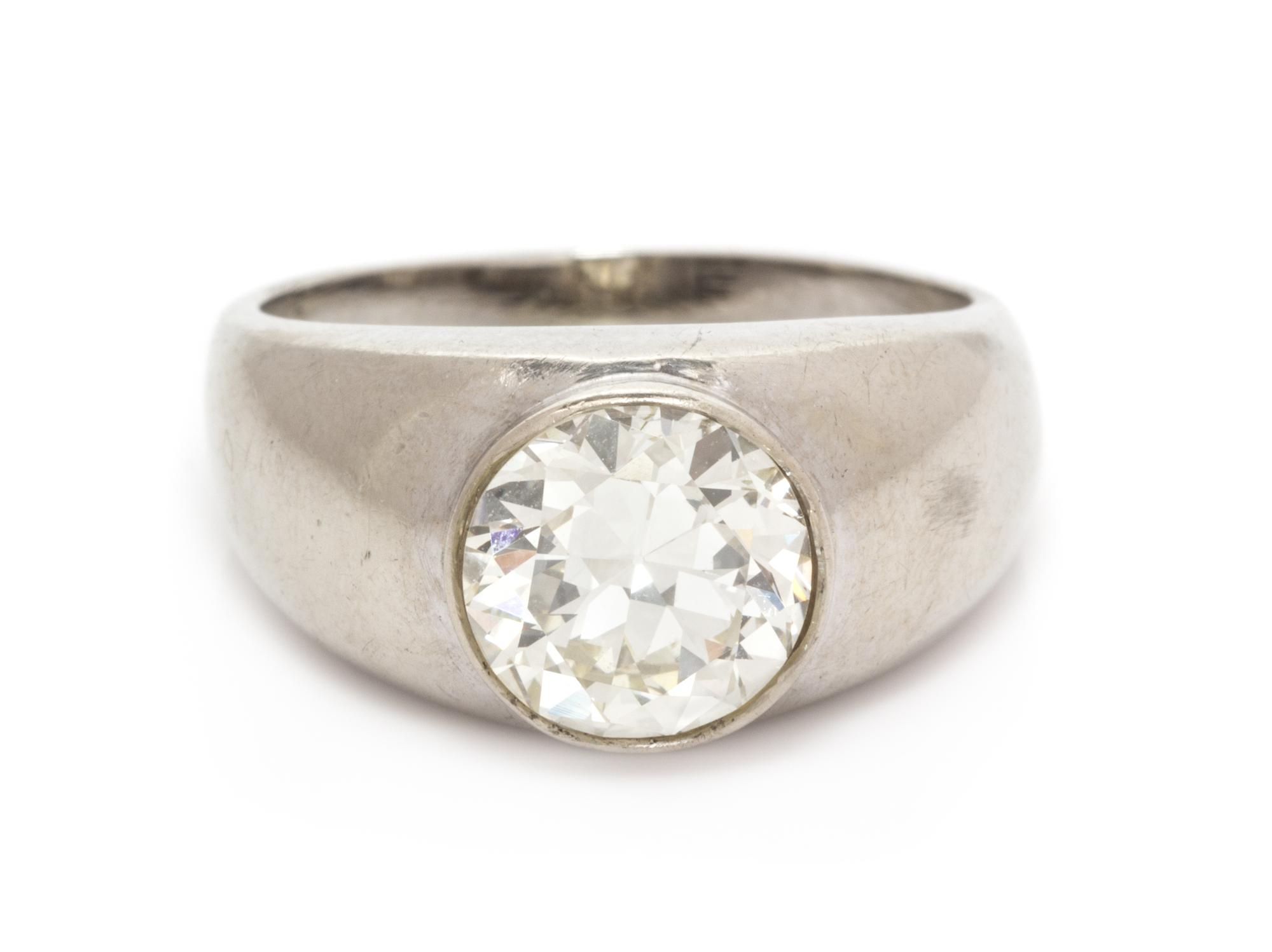 A White Gold and Diamond Ring, 3.50 dwts.