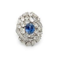 SAPPHIRE AND DIAMOND COCKTAIL RING
