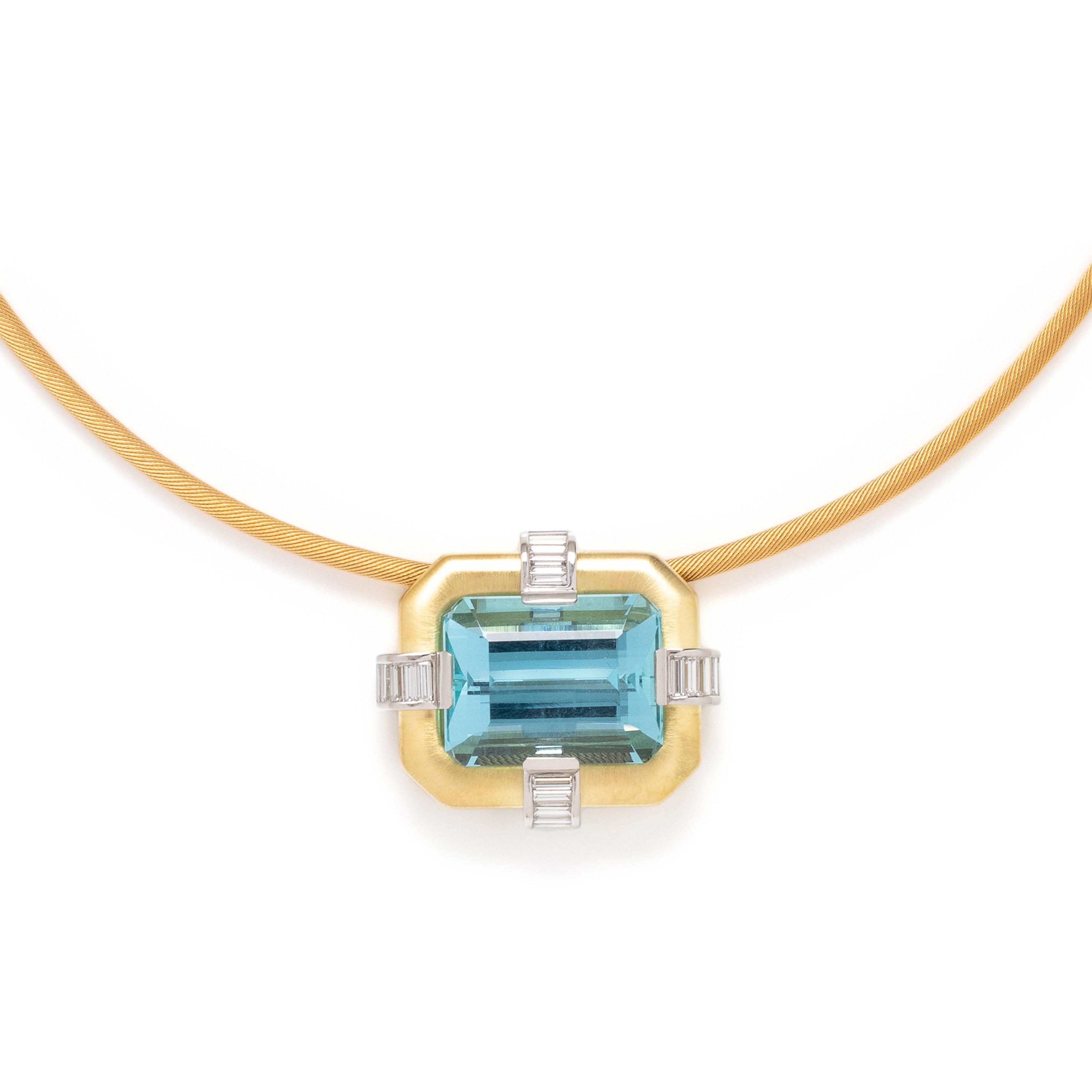 YELLOW GOLD, AQUAMARINE AND DIAMOND BROOCH/PENDANT NECKLACE