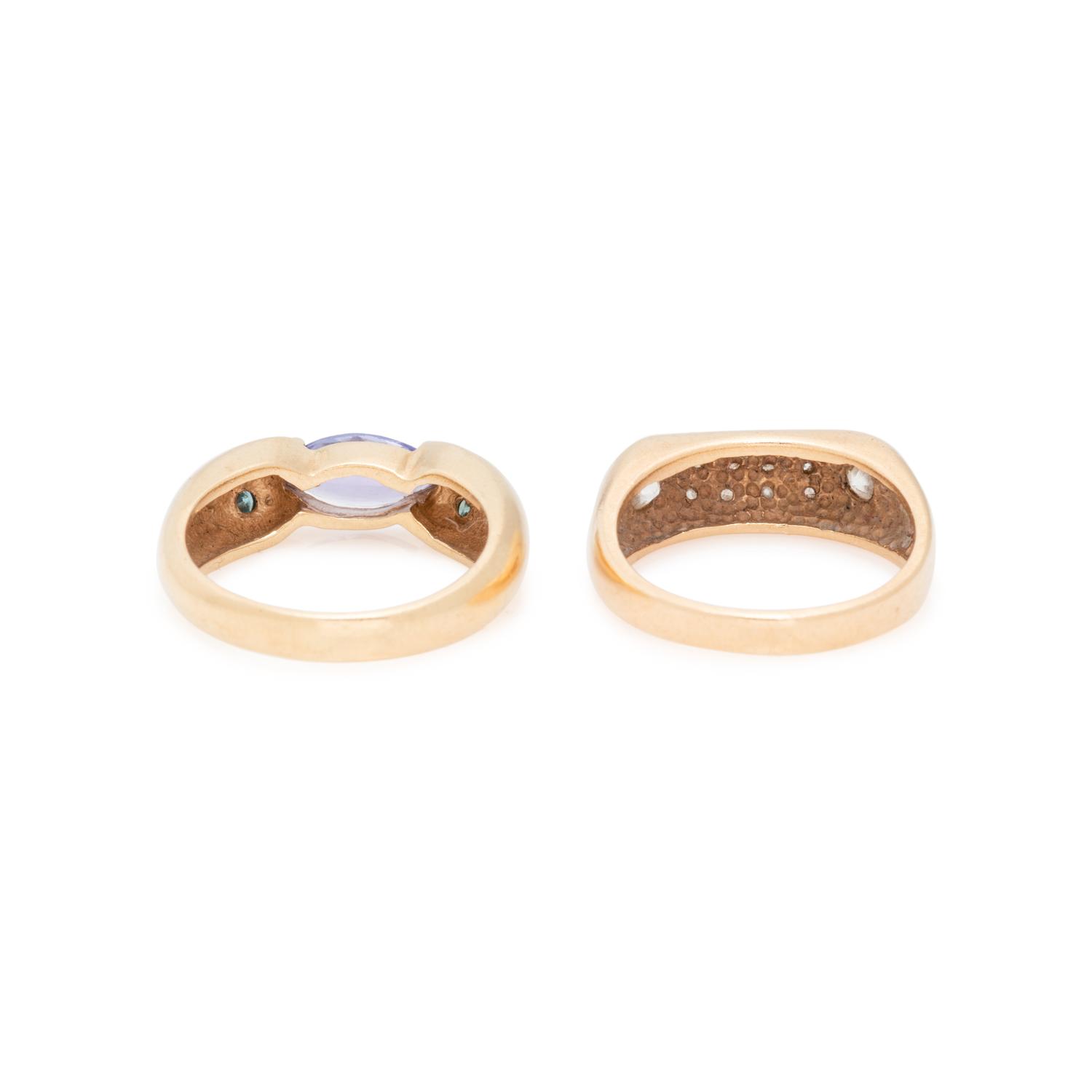 COLLECTION OF YELLOW GOLD AND DIAMOND RINGS