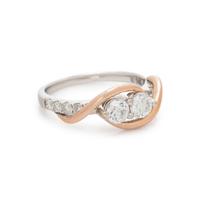 BICOLOR GOLD AND DIAMOND RING