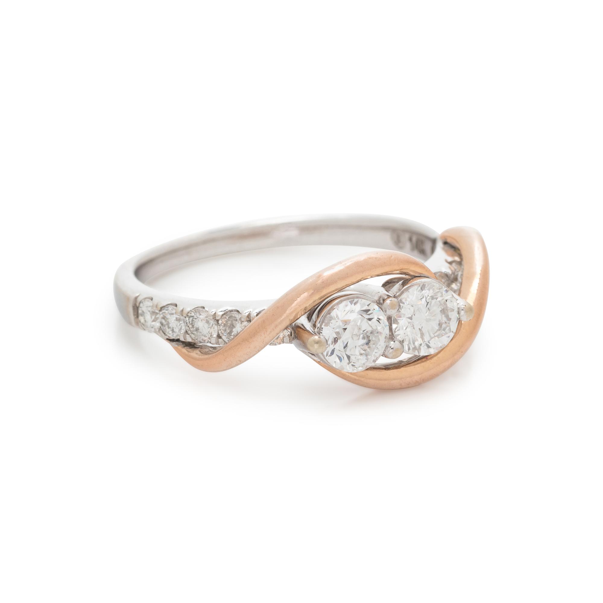 BICOLOR GOLD AND DIAMOND RING