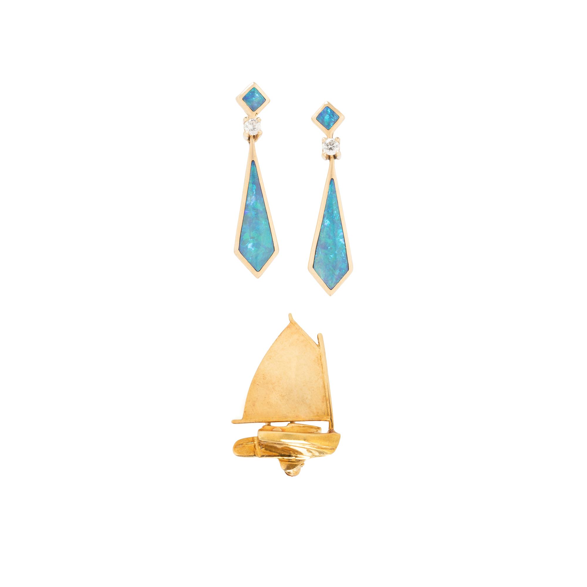 COLLECTION OF YELLOW GOLD JEWELRY