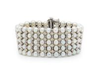 CULTURED PEARL AND DIAMOND BRACELET