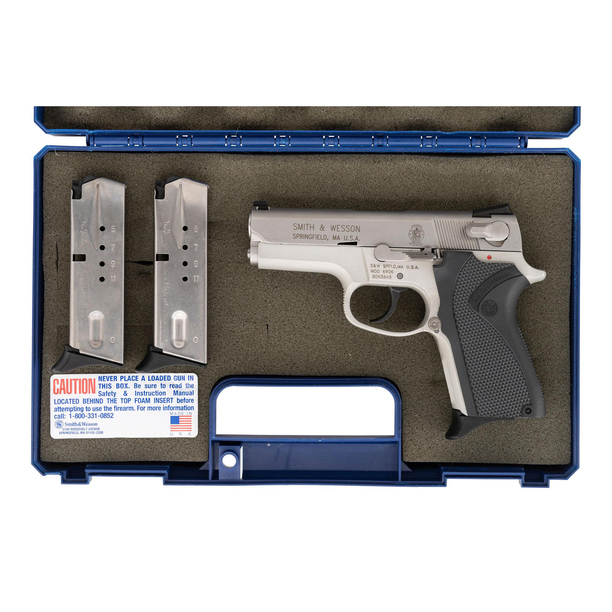 *Smith & Wesson Model 6906 in Box with Accessories