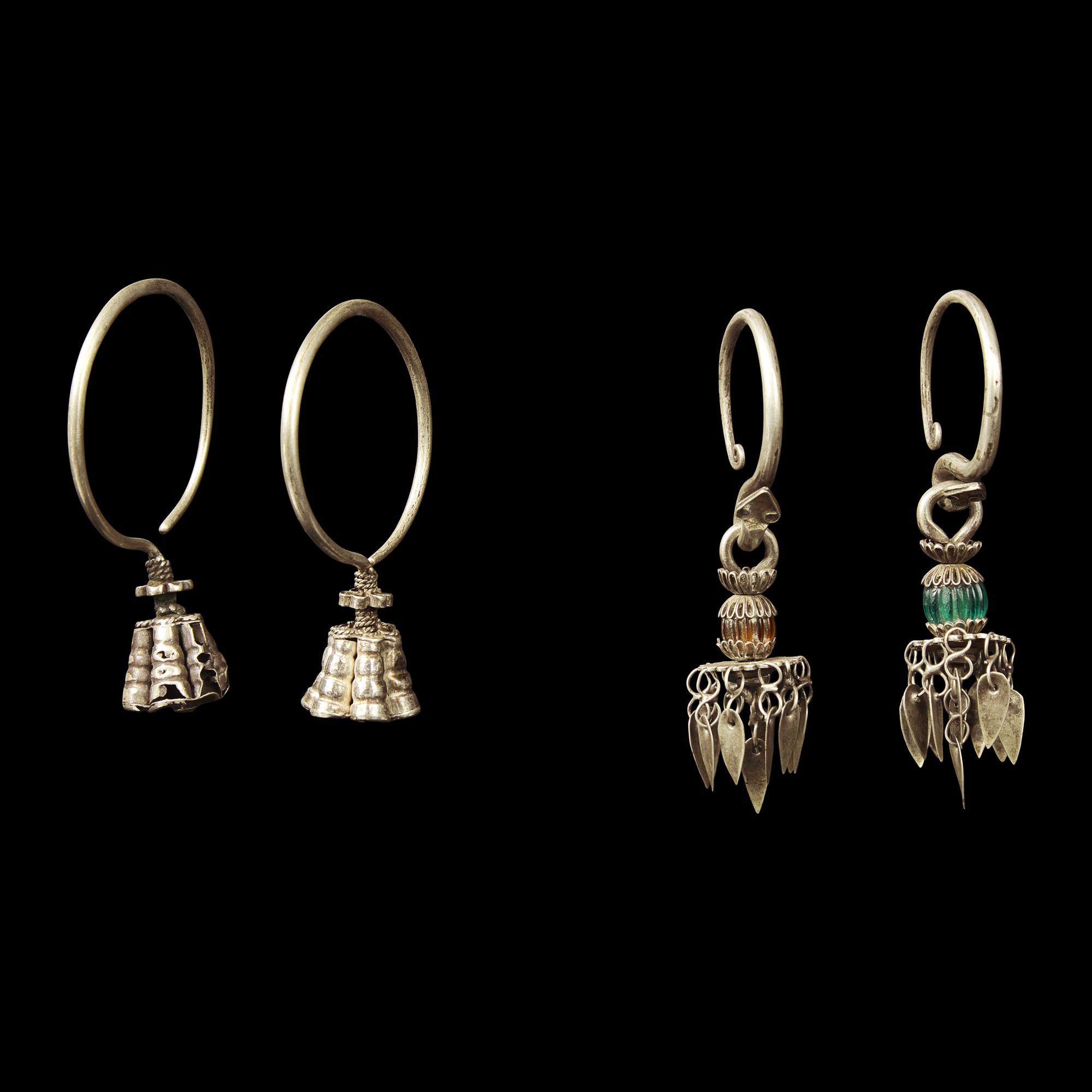 Eight Pairs of Chinese Silver Earrings, Qing Dynasty 清 銀耳環八對