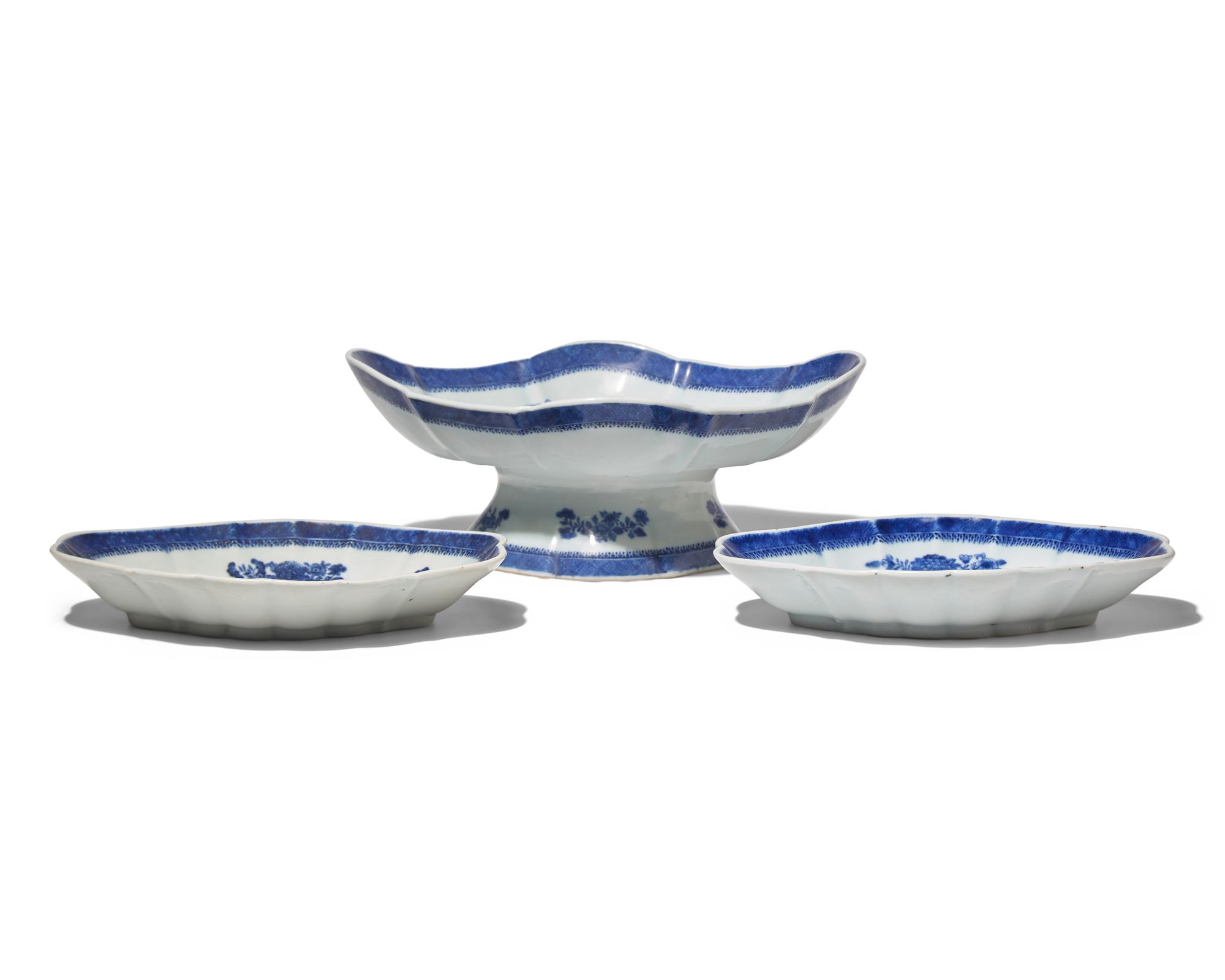 A Chinese Export Porcelain Blue Fitzhugh Oval Compote and Pair of Oval Serving Dishes