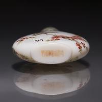 A Chinese Enameled Glass Snuff Bottle, Qing Dynasty, Circa 1767-1850 — 1767-1850年 白料胎畫琺瑯喜上眉梢圖鼻煙壺