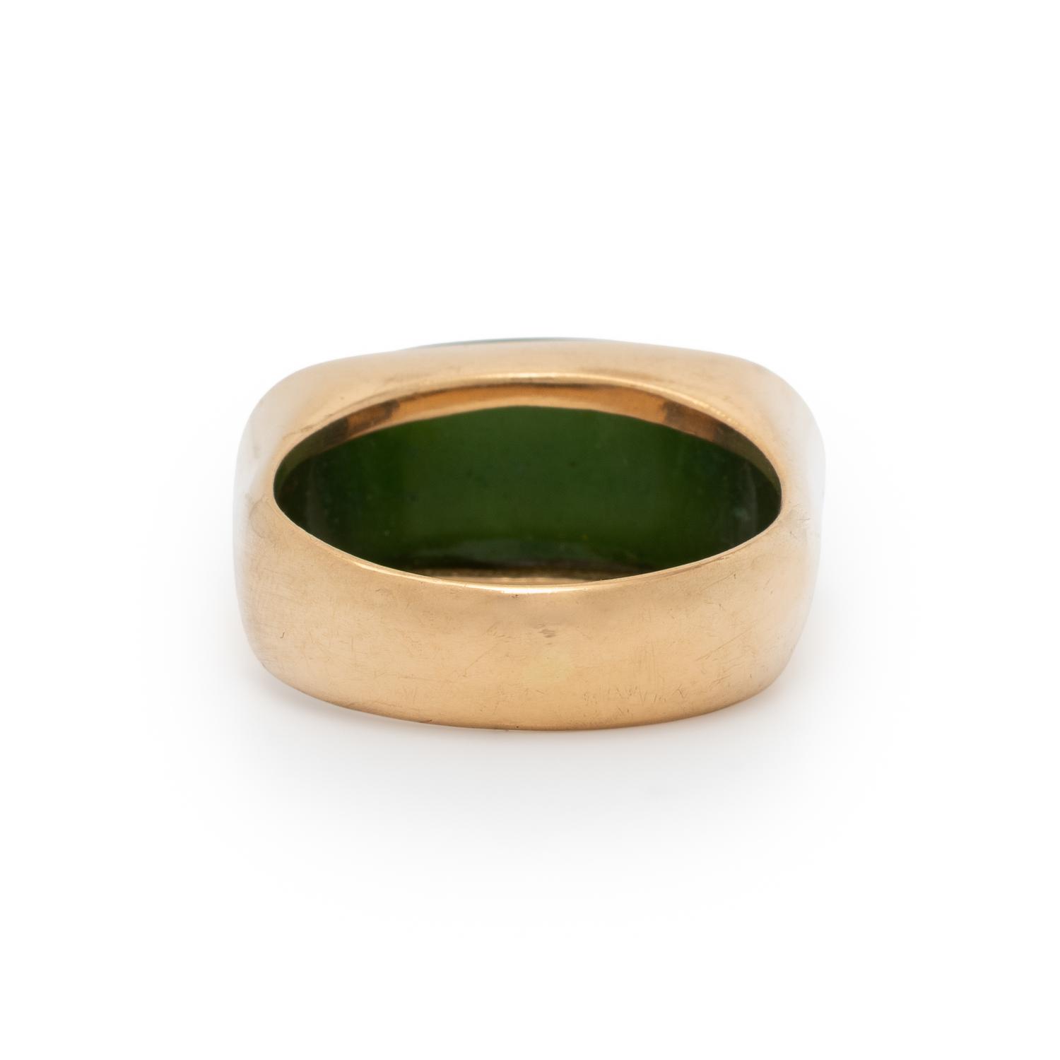 JADE AND YELLOW GOLD SADDLE RING