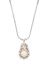 CULTURED PEARL AND DIAMOND PENDANT/NECKLACE