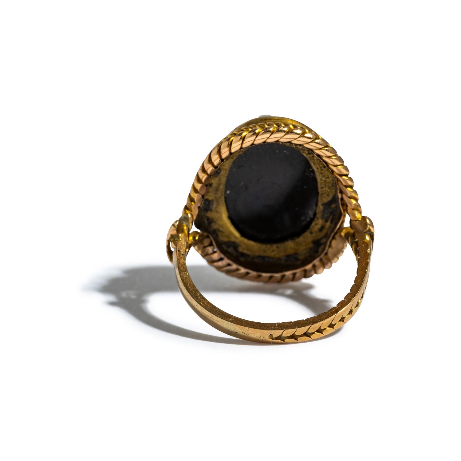 ANTIQUE, CAMEO RING OF CAPTAIN ROBERT TOWNSEND