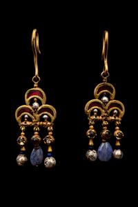 A Pair of Byzantine Gold Earrings with Garnet, Pearl and Chalcedony Elements