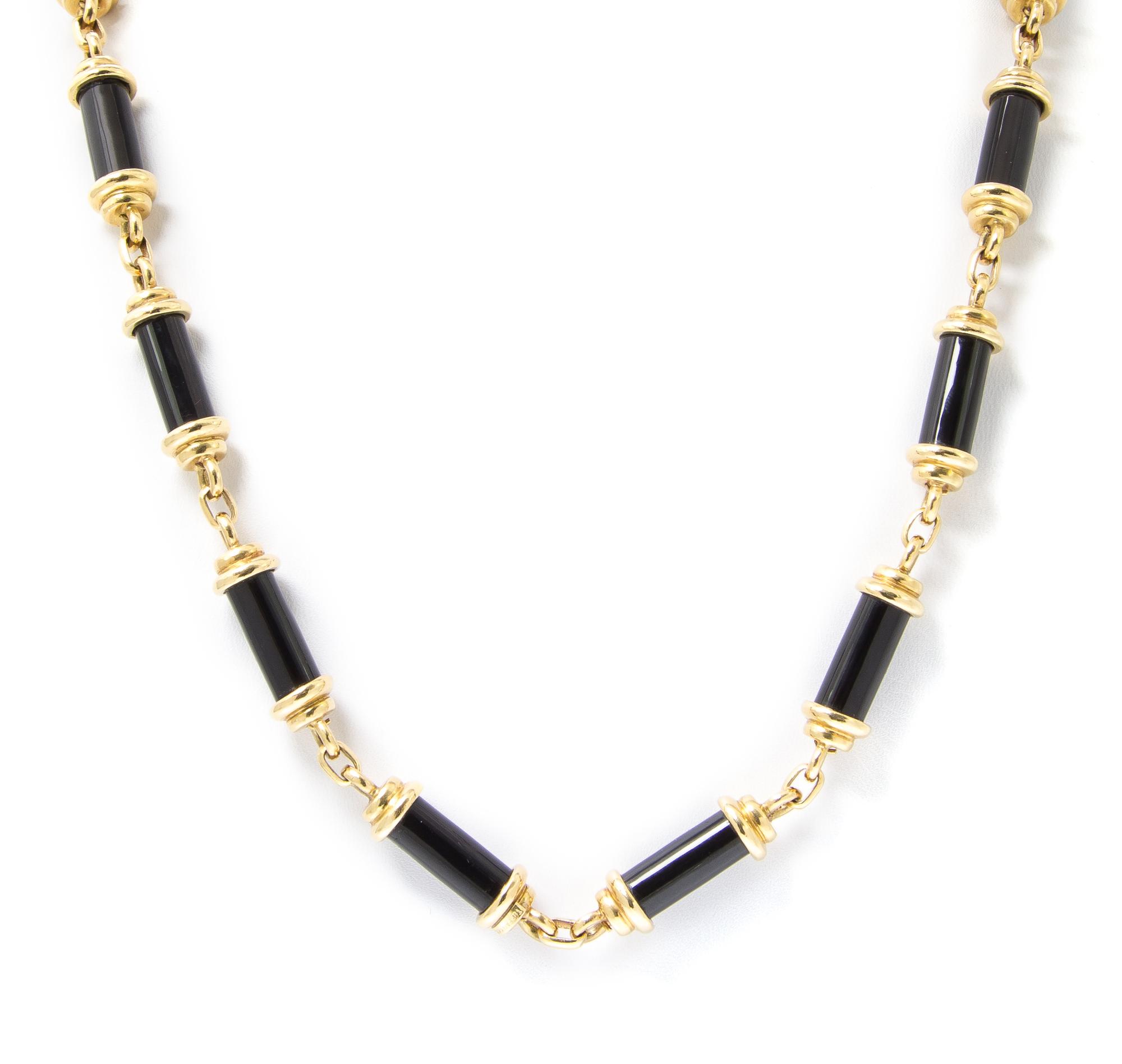 A Yellow Gold and Onyx Longchain, Tiffany & Co., Circa 1973, 89.80 dwts.
