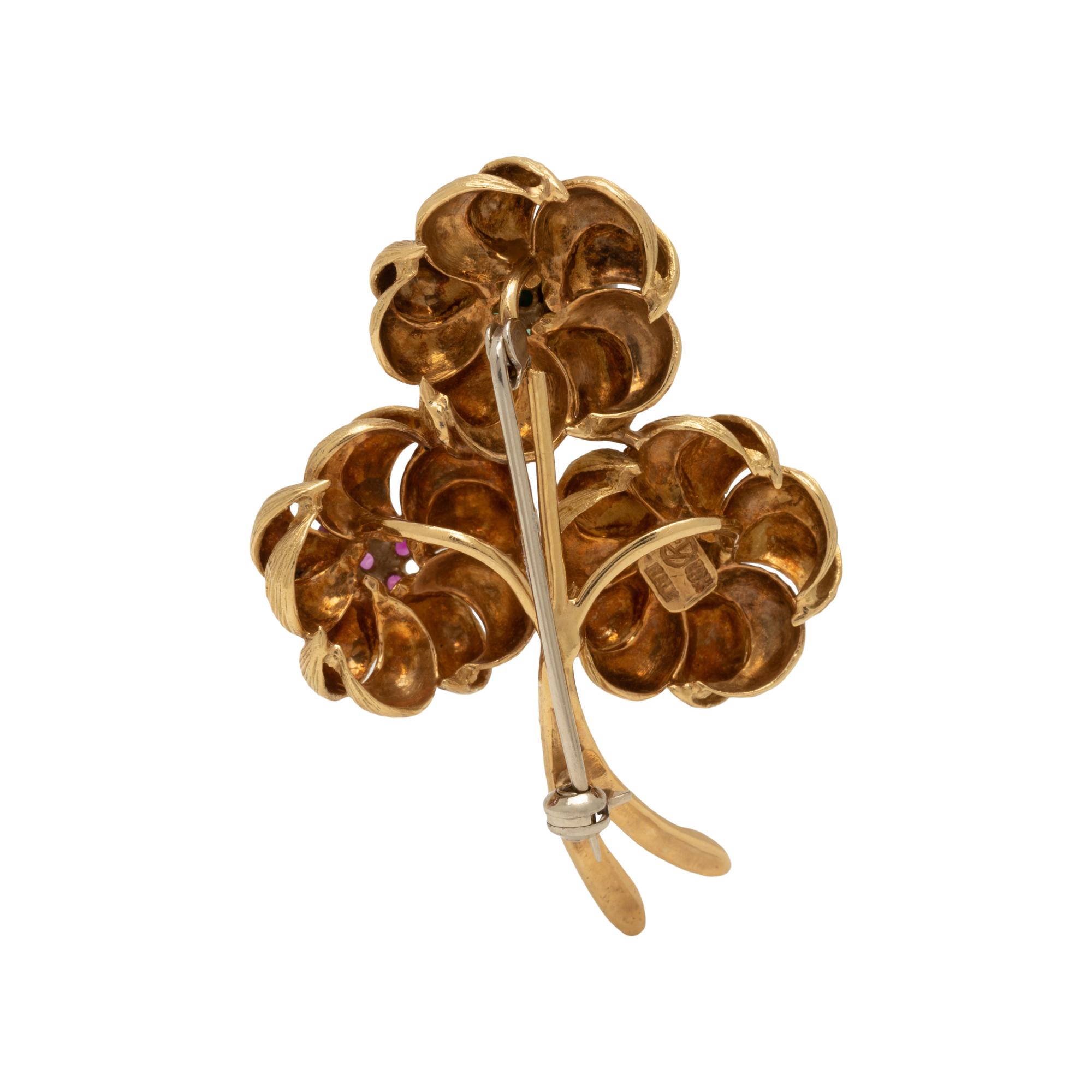 YELLOW GOLD AND MULTIGEM FLOWER BROOCH