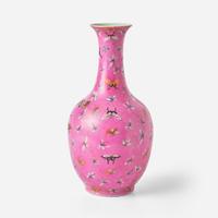 A Chinese pink-ground "Butterflies" vase 胭脂地蝴蝶瓶 19th century ????