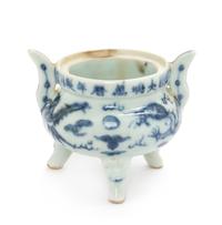 A Small Blue and White Porcelain Incense Burner Height 2 3/4 inches. — WANLI PERIOD (1571-1620)