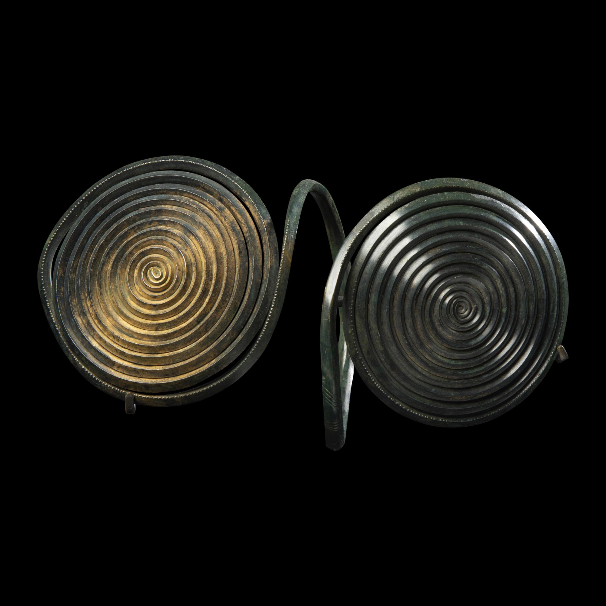A European Bronze Age Armlet