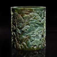 A large Chinese carved spinach jade brush pot 菠菜綠玉大筆筒