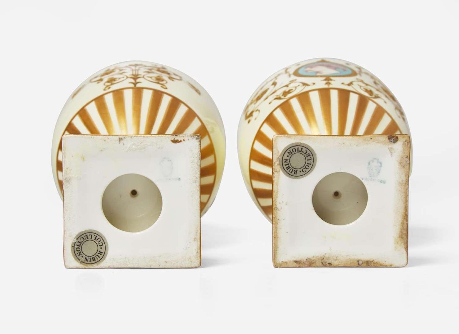 A Pair of Wedgwood Bone China "Victoria" Pattern Vases and Covers, UK, circa 1880