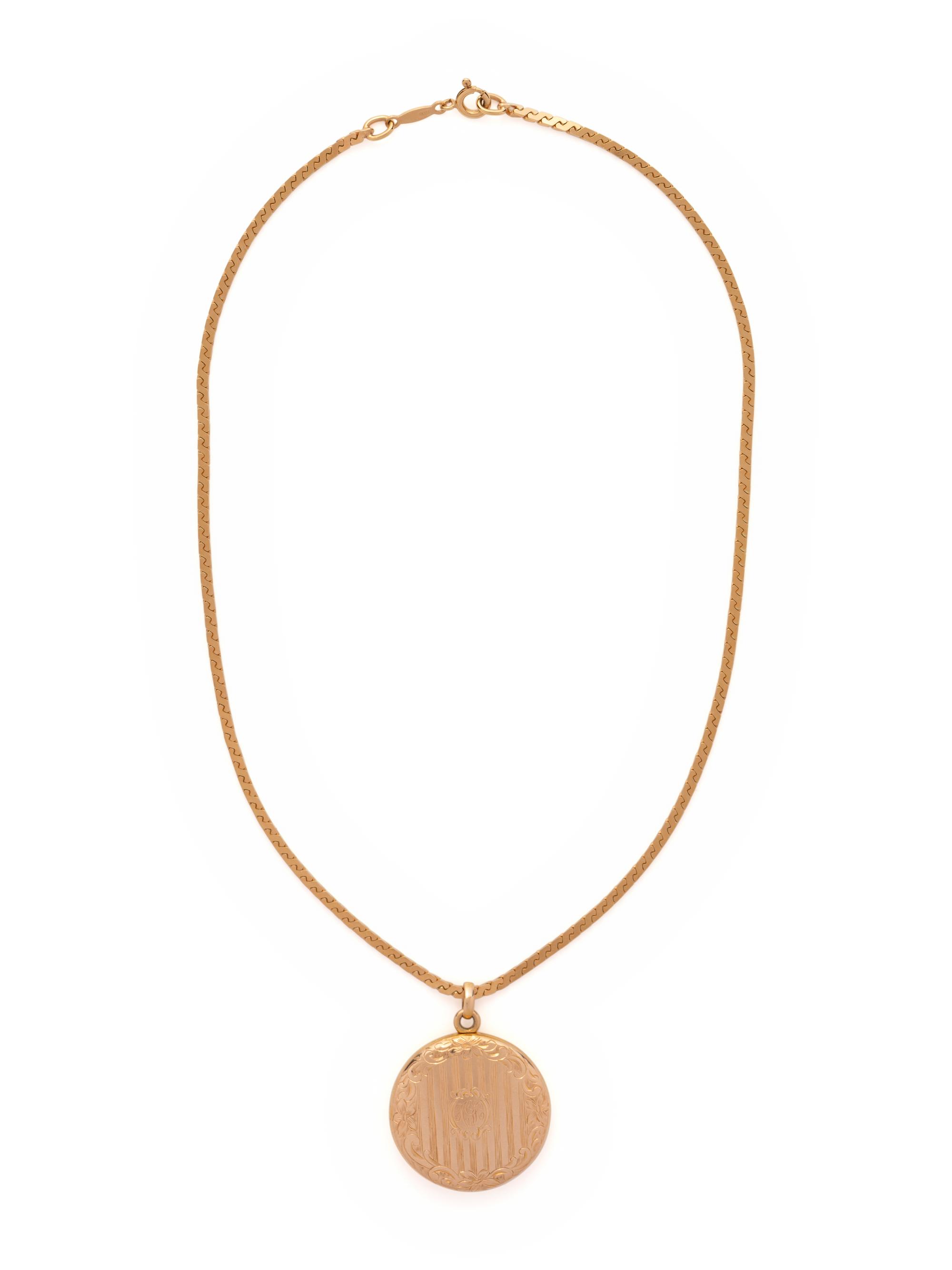 ART NOUVEAU, YELLOW GOLD AND DIAMOND LOCKET NECKLACE