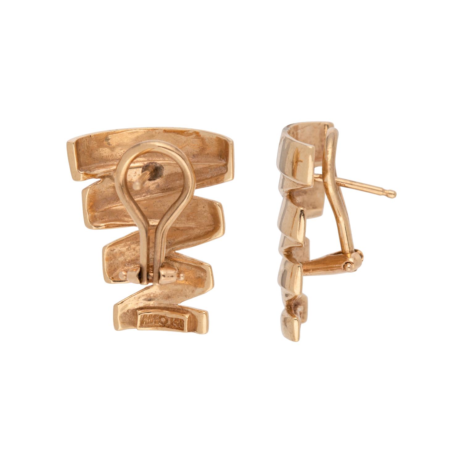 COLLECTION OF YELLOW GOLD EARCLIPS